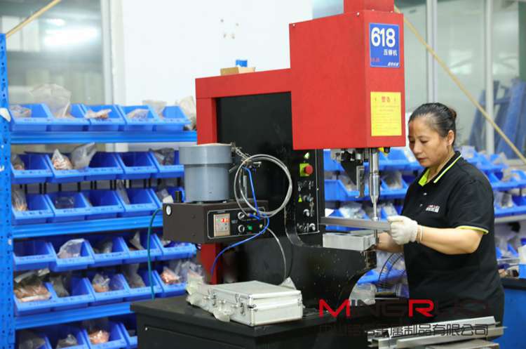 钣金加工件与钣金加工程序运行流程-哈尔滨敬轩运动鞋类有限公司